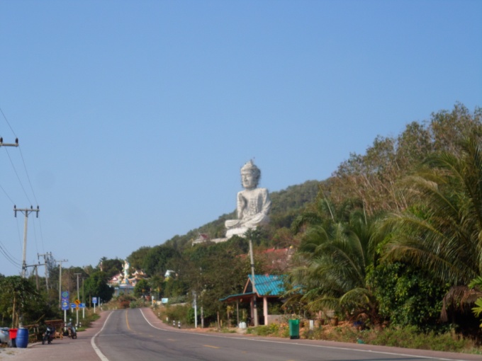 Le même Bouddha vu de plus prêt