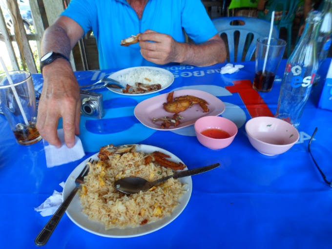 Le repas de midi (déjà bien entamé)