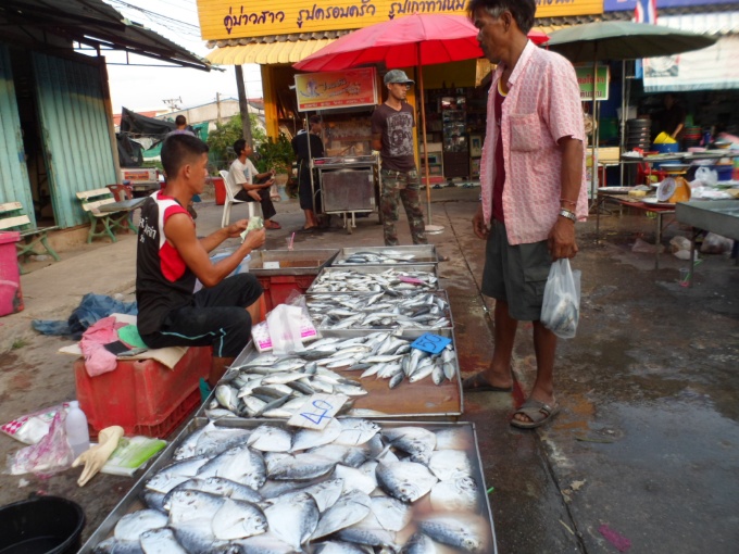 Le marché de Plai Phraya