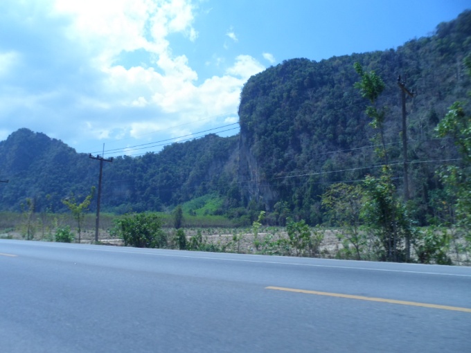 Sur la route entre Yan Ta Khao et Thung Wa
