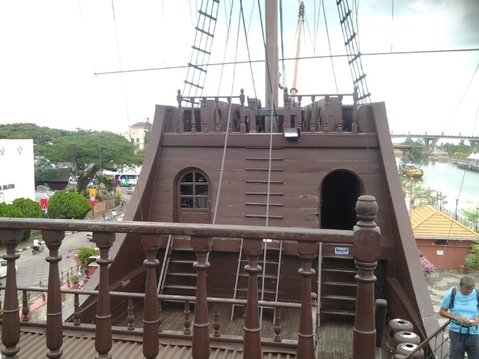 Une partie du musée de la marine est sur le reconstitution d'un bateau d'époque